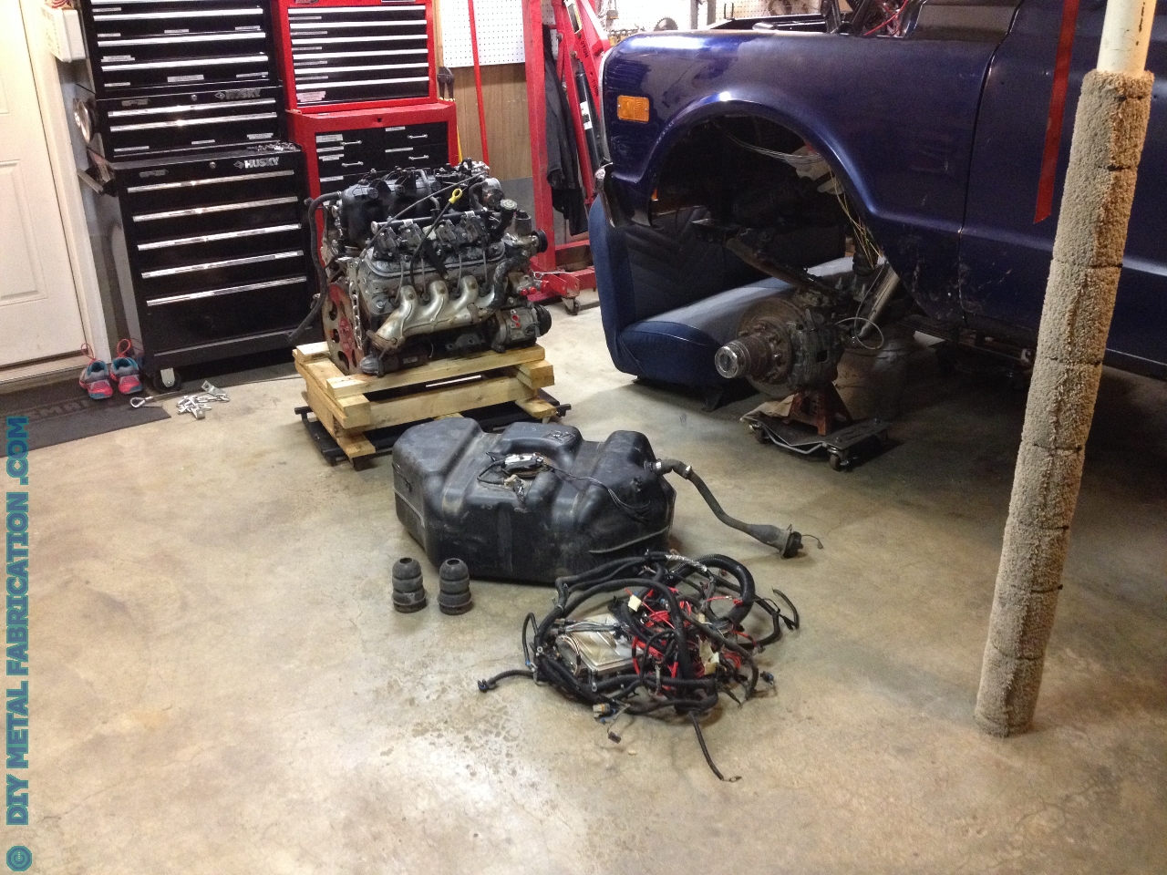 5.3 LS Engine Swap into Ol’ Blue 1971 Chevy Truck Part 2 – DIY METAL